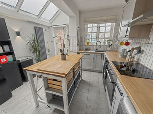 Photo 15- click for photo gallery